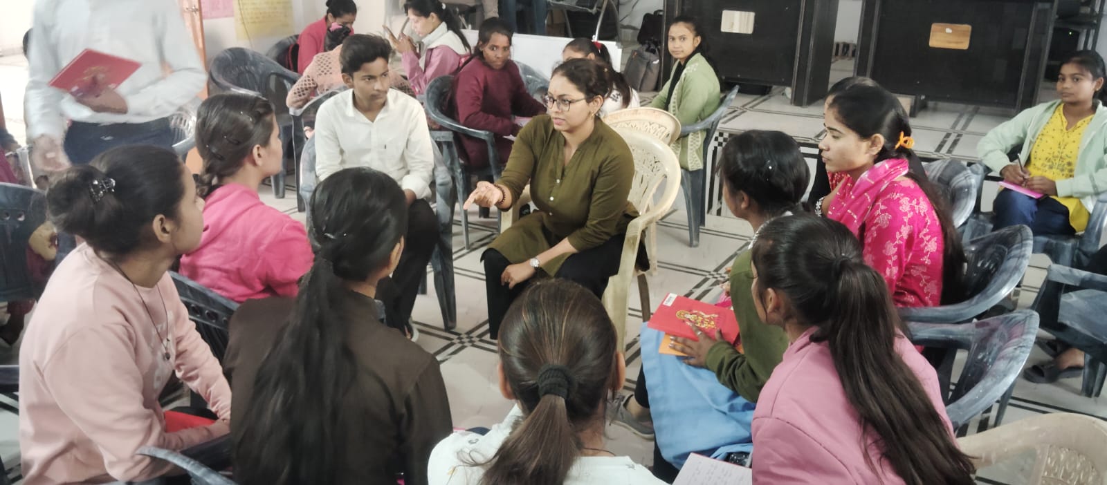 Shreya Shetty group discussion with rural youth